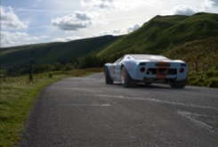 Ford-gt-road
